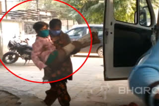 UP woman forced to carry ailing brother on shoulder