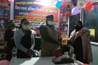 blanket distribution of needy on international human rights day in rampur