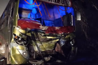 bus- truck collision in bhagalpur