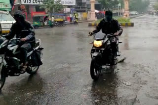 Rain in Surat