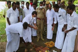 பூம்புகார் எம்எல்ஏ எஸ்.பவுன்ராஜ்  Poompuhar MLA S. Paunraj  Poompuhar MLA S. Paunraj particpate Two New Bulding boomi pooja  boomi pooja  அடிக்கல் நாட்டு விழா  பூமி பூஜை