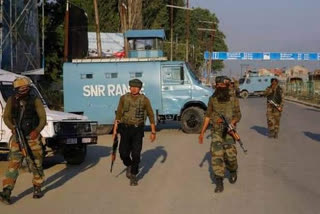 Militant hideout busted  security forces bust militant hideout  militants  Jammu and kashmir  ഷോപ്പിയാനിൽ തീവ്രവാദികളുടെ ഒളിത്താവളം  ഷോപ്പിയാൻ  ഹിർപോറ  ജമ്മു കശ്‌മീർ