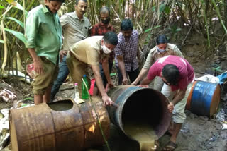 വാഷ് പിടികൂടി  വയനാട്ടിൽ നിന്ന് 600 ലിറ്റർ വാഷ് പിടികൂടി  wash seized from Wayanad  wayanad wash seized  വയനാട്  wayanad