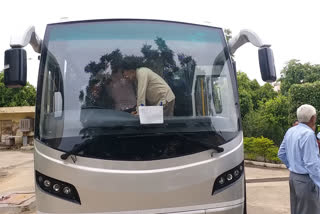Electric buses operating on hold in jaipur, जयपुर में इलेक्ट्रिक बसों का संचालन रुका