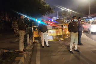 Delhi Police started a checking campaign at Connaught Place