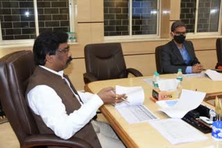 cm-hemant-soren-reviews-department-of-industries-in-ranchi