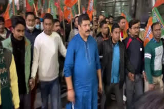 BJP workers protest against attack on Nadda  Nadda attacked in Bengal  Nadda convoy attacked  BJP Vs TMC  JP Nadda  protest  നദ്ദക്ക് നേരെയുണ്ടായ ആക്രമണം; ത്രിപുരയില്‍ വന്‍ പ്രതിഷേധം  നദ്ദക്ക് നേരെയുണ്ടായ ആക്രമണം  ത്രിപുരയില്‍ വന്‍ പ്രതിഷേധം  ജെ.പി.നദ്ദ