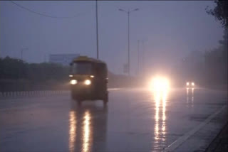 light rain in delhi ncr