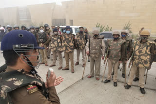 उत्तर प्रदेश पुलिस.