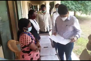 pallavaram election officials inspection voters list camp