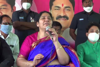 minister satyavathi rathod fires on bjp in mahabubabad press meet