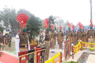 একাত্তরের মুক্তিযুদ্ধে শহিদ সেনাদের শ্রদ্ধার্ঘ জ্ঞাপন হিলিতে