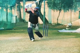 Yuvraj Singh hitting Six in the practice session video goes viral