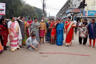 जळगाव महिला संघटनांचा जल्लोष न्यूज