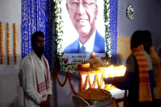 As_jrt_former_cm_tarun_gogoi_tribute_vis_AS10039