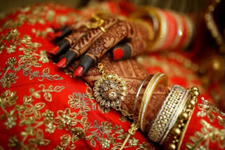 cheating-with-the-sister-of-martyr-jawan-in-rajnandgaon-nri-husband-found-pre-married