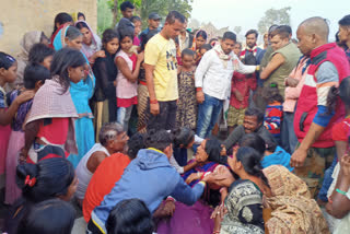 tractor accident in saran