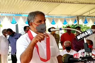 a vijayaraghavan  a vijayaraghavan against congress  farmers protest  യുഡിഎഫ് എംപിമാർ കർഷകസമരത്തെ പിന്തുണച്ചെത്താത്തത് ബിജെപിയുടെ വോട്ടു പ്രതീക്ഷിച്ച്  യുഡിഎഫ്  എ വിജയരാഘവൻ  തിരുവനന്തപുരം  trivandrum latest news