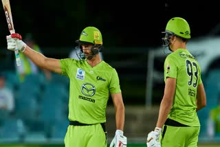 BBL: Sydney thunder win the game by 4 wickets