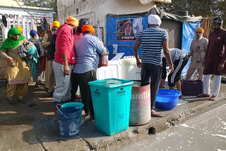 Sindhu Border : Agitating farmers brought washing machines from Ludhiana to wash clothes