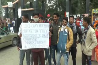 students came in support of farmers