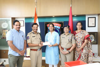 Rs 87,000 donation for orphans given by alekhya to cp sazzanar