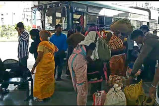 Crowds at the bus stand