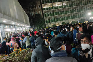 AIIMS Nursing Staff on strike in delhi