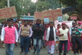 candle-march-for-arrest-of-accused-in-giridih