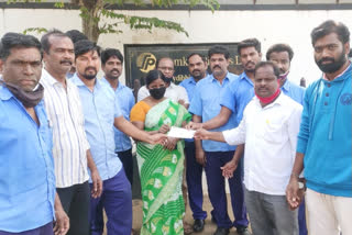 Financial assistance to the family of a worker who died of an illness at srikakulam district