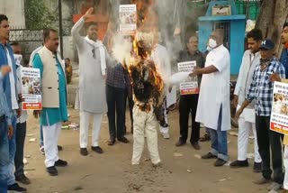 congress-protest-against-increasing-prices-of-petroleum-products-including-lpg