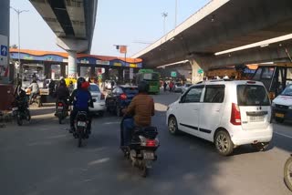 normal traffic at delhi haryana border