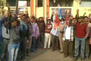 labor organization siege bccl office in dhanbad