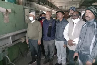 mla-saryu-rai-visited-closed-cable-company-in-jamshedpur