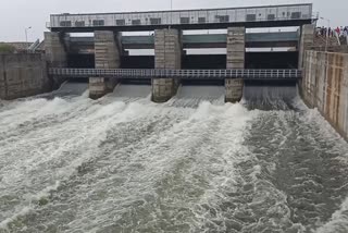 manimuttaru dam