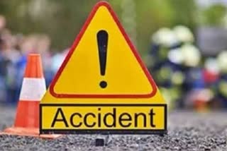 सड़क दुर्घटना में 10 घायल