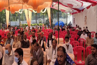less number of farmers reached the kisan sammelan