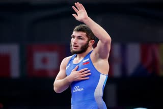 Russia claims four freestyle wrestling golds at Individual world cup