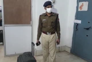 man arrested with 22 kg silver at Jabalpur railway station