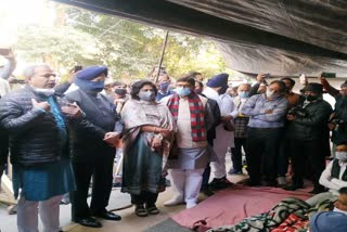 mayor hunger strike outside cm kejriwal house ends