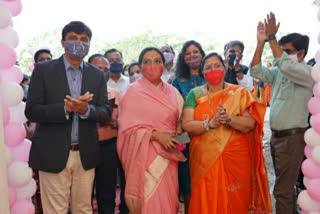 Yashomati Thakur inaugurated the girls' residential building in Mumbai