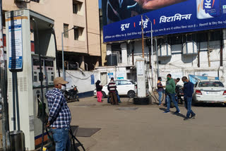 robbery in petrol pump of ranchi