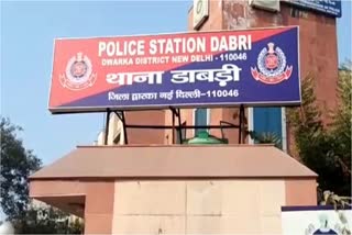 lady bootlegger arrested in dabri with liquor