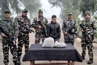 A smuggler arrested with four kilos of hashish