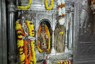 womens retired from Annapurna Ammavari Deeksha in Kashi in uttarpradesh