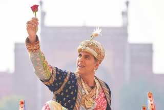 Akshay Kumar twirls in front of Taj Mahal dressed as Shah Jahan