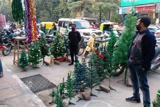 Shadow of corona on christmas in delhi