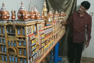 art  A native of Kasaragod, he built a model Mysore palace that surpassed the original  Mysore palace  ഒറിജിനലിനെ വെല്ലുന്ന മൈസൂര്‍ കൊട്ടാര മാതൃക നിര്‍മിച്ച് കാസര്‍കോട് സ്വദേശി  മൈസൂര്‍ കൊട്ടാര മാതൃക  കാസര്‍കോട് സ്വദേശി