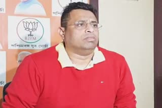 Saumitra Khan