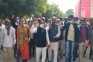 Churu farmers movement, Churu farmers leave for Delhi